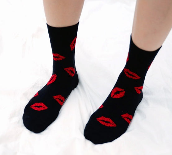 Women Kiss Printing Casual Crew Socks (2 Pairs) JI78 - intypesocks